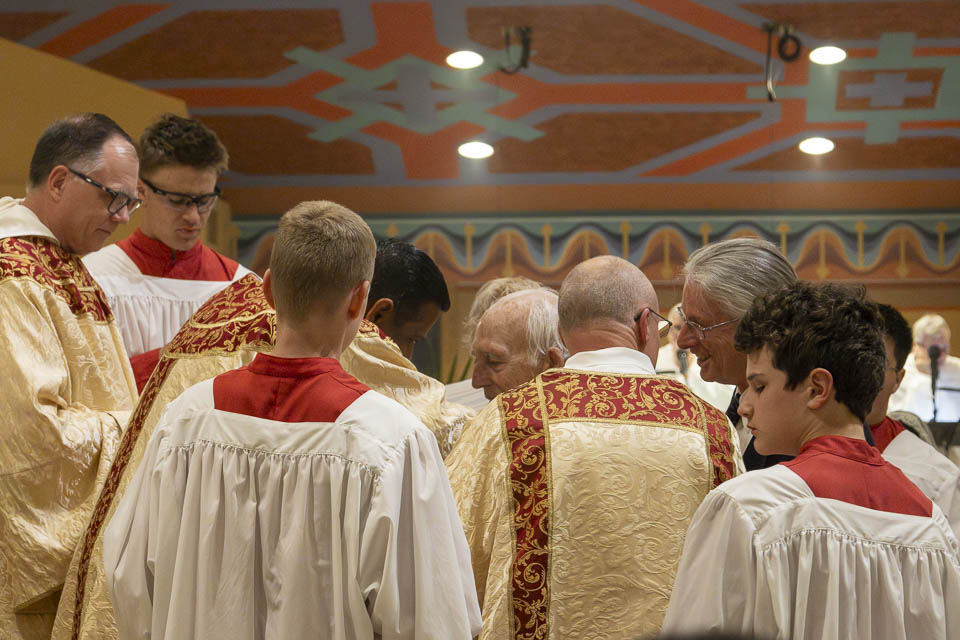 2026-StMary-EasterVigil (125 of 215).jpg